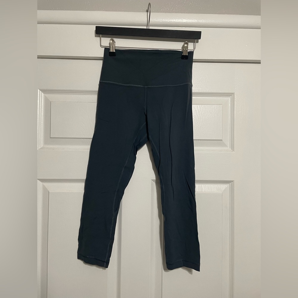 lululemon Align Pant Crop Length. Size 6. Dark gray